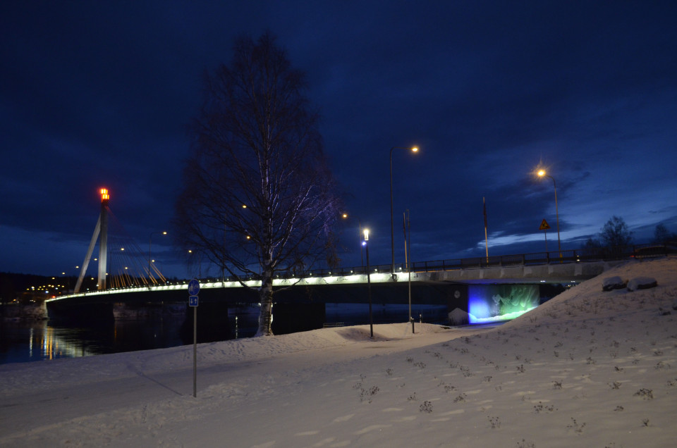 Rovaniemen Jätkänkynttilä ja Tulikettu-teos.