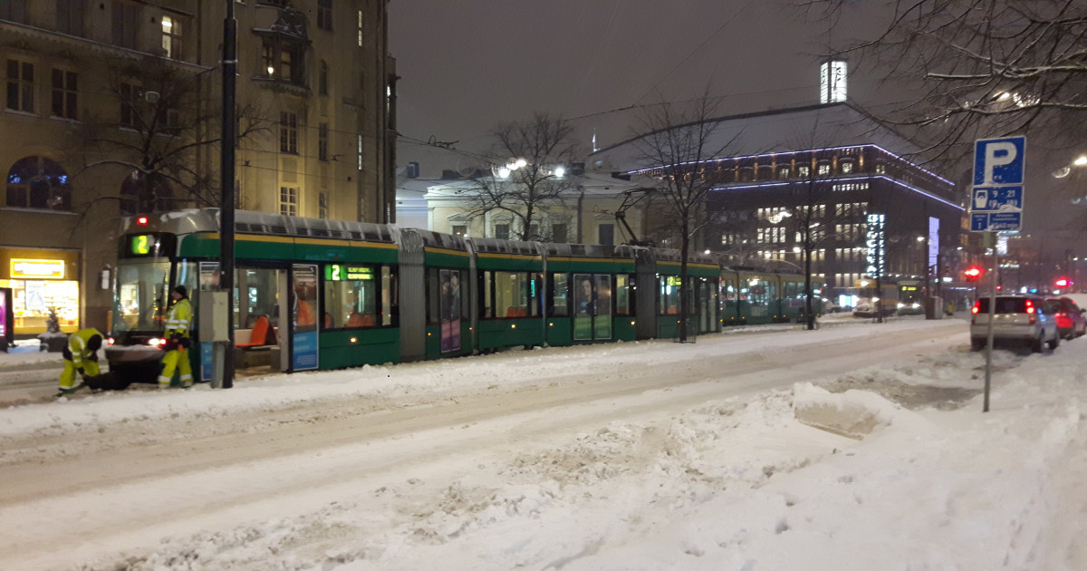 Talvi yllätti kaupungit - maankäytön suunnittelulla tehokas lumilogistiikka  | Sitowise